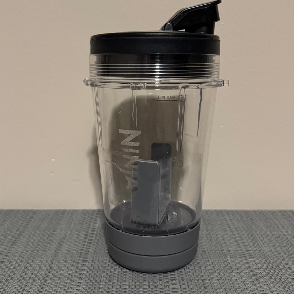 Ninja Clear Cup with Black and Gray Lid